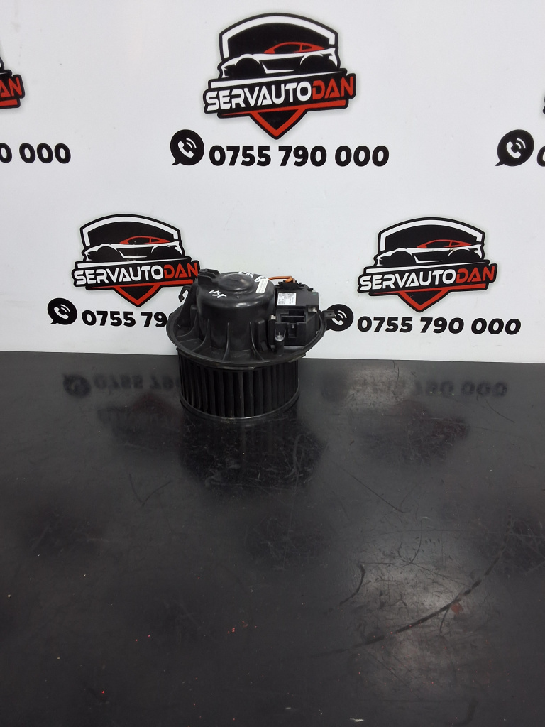 Ventilator habitaclu / aeroterma Volkswagen Passat B6 3C (2005-2010) 2.0 Motorina 2009, CU RELEU / 3C1820015L / 3C0907521D / VOLAN STANGA