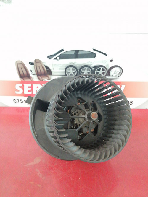 Ventilator habitaclu / aeroterma Volkswagen Touran (2003-2006) 1.9 Motorina 2004, 1K1819015