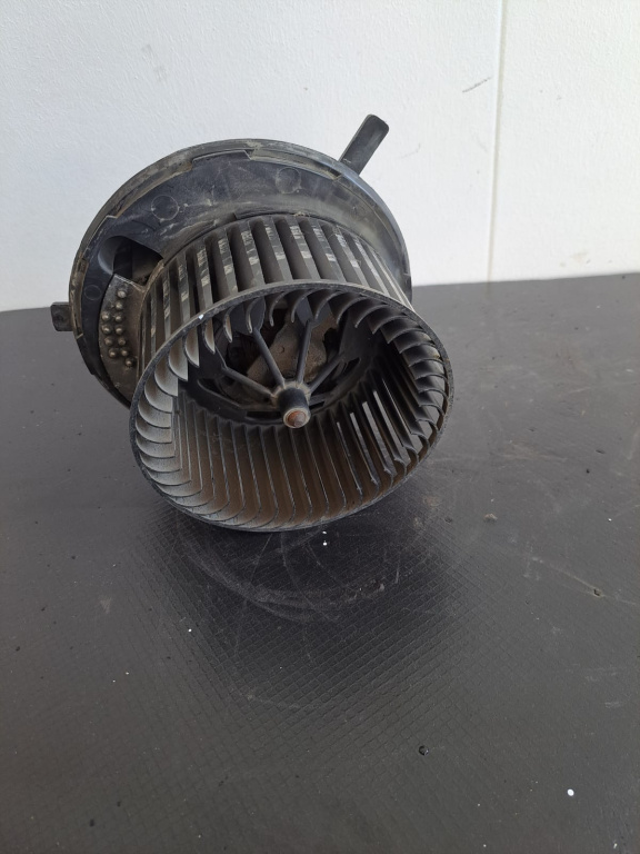 Ventilator Habitaclu Audi A3 2.0 TDI - COD PQ35983054E