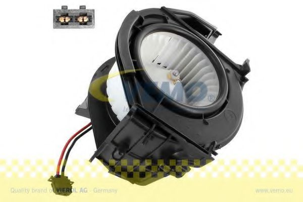Ventilator, habitaclu AUDI A6 (4F2, C6) (2004 - 2011) VEMO V15-03-1938 piesa NOUA