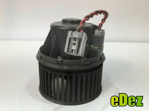 Ventilator habitaclu bord Ford C-Max 2 (2010-2015) av6n-18456-ab