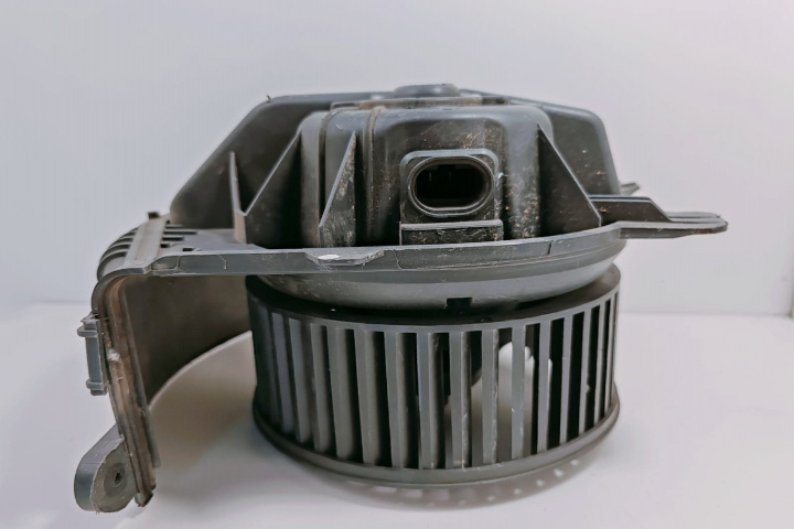 Ventilator habitaclu J84F666583V Renault Scenic 2 [2003 - 2006]