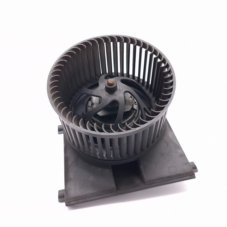 Ventilator Habitaclu / Ventilator Aeroterma Audi A3 (8L1) 1996-2003 1.9 Tdi Agr Motorina Fara Modul Electric Volan Pe Stanga Lhd 1J1819021, 654972M, H35654973J, H35.654973J Valeo
