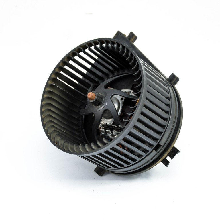 Ventilator Habitaclu / Ventilator Aeroterma Audi A3 (8L1) 1996-2003 1.6 Avu Benzina Fara Modul Electric Volan Pe Stanga Lhd 1J1819021B