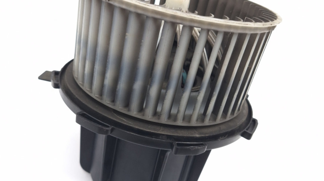 Ventilator Habitaclu / Ventilator Aeroterma Audi A4 B8 (8K) 2007 - 2015 Motorina 8K1820021, 8K1 820 021