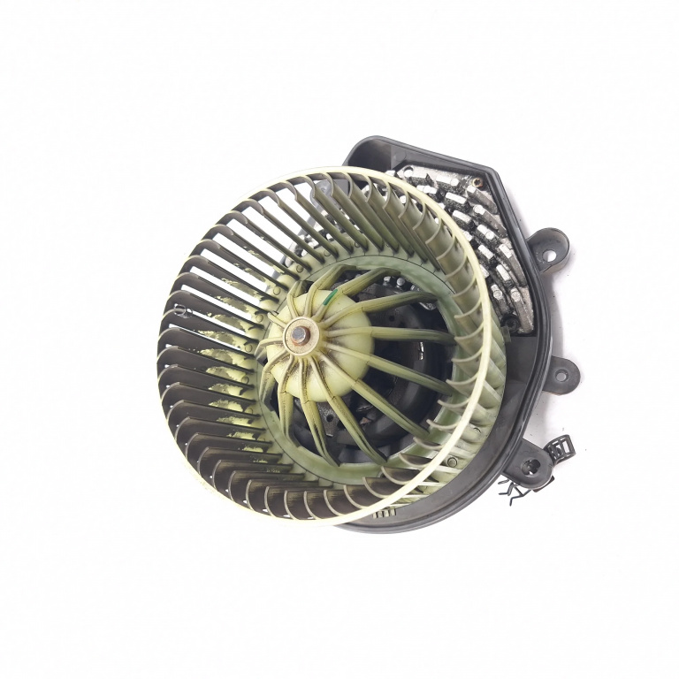 Ventilator Habitaclu / Ventilator Aeroterma Audi A4 B5 (8D) 1994-2001 1.6 Ahl Benzina Fara Modul Electric 740221233F, 8D1820021 Valeo