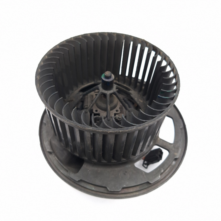 Ventilator Habitaclu / Ventilator Aeroterma Bmw 1 (E81, E87, E88, E82) 2004-2013 Cu Modul Electric Volan Pe Stanga Lhd 982428F, 982428Fll