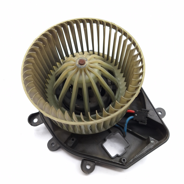 Ventilator Habitaclu / Ventilator Aeroterma Cu Modul Electric,volan Pe Dreapta RHD VW PASSAT B5, B5.5 1996 - 2005 740221233F, 8D1820021, 8D1 820 021, 74 022 123 3F