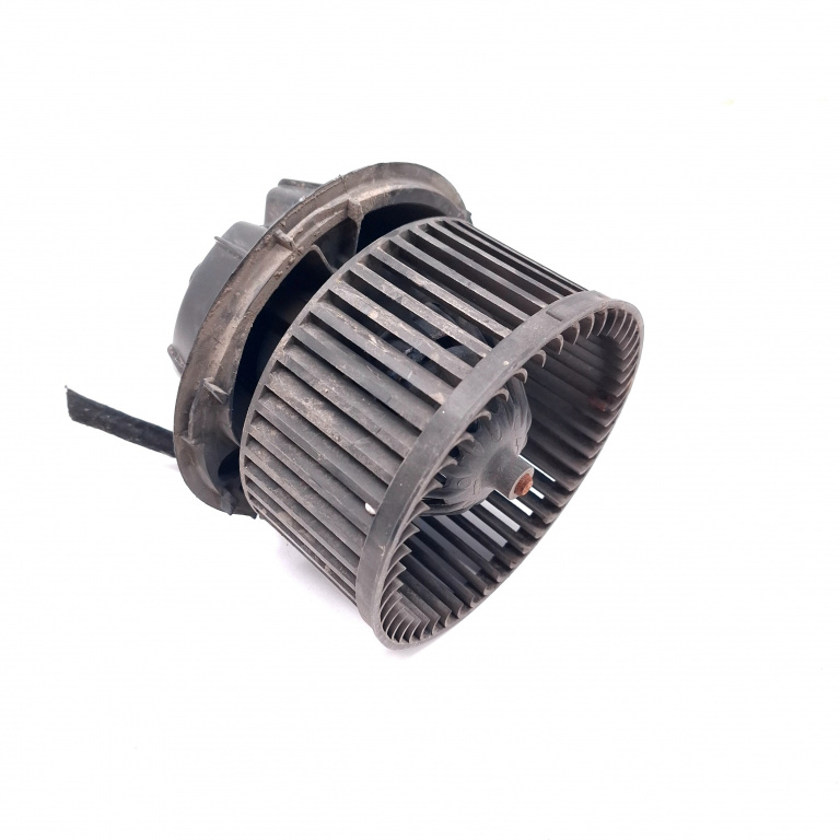Ventilator Habitaclu / Ventilator Aeroterma Dacia Logan (Ls) 2004-2012 1.5 Dci (Ls0J, Ls0Y) K9K 790 Motorina Cu Modul Electric Volan Pe Stanga Lhd N101035Q