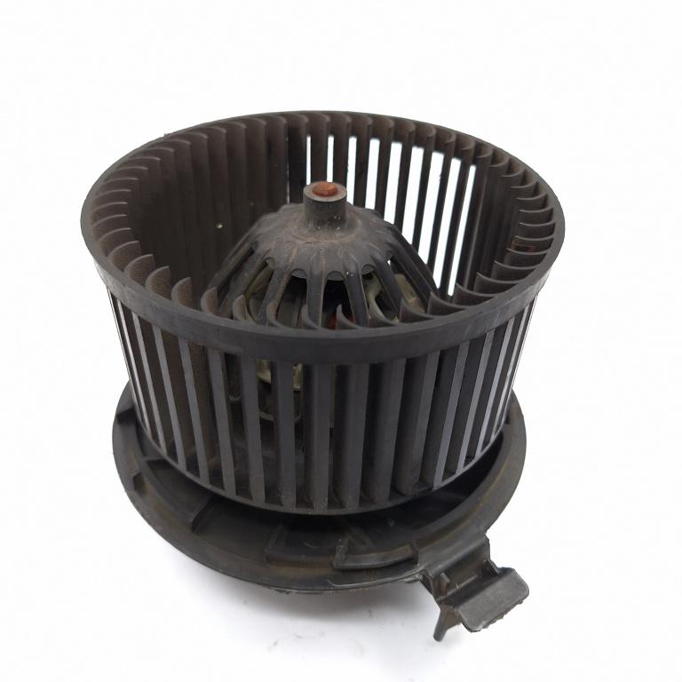 Ventilator Habitaclu / Ventilator Aeroterma Dacia Sandero 1 2008-2012 Cu Modul Electric Volan Pe Stanga Lhd X90P35Ch Renault