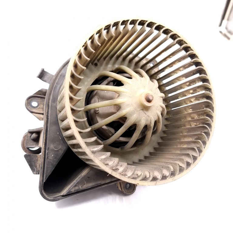 Ventilator Habitaclu / Ventilator Aeroterma Fiat Punto (188) 1999-2010 Fara Modul Electric Volan Pe Stanga Lhd 141730600, 1.417.306.0.0 Denso