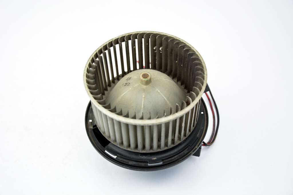 Ventilator Habitaclu / Ventilator Aeroterma Jeep Cherokee (Kj) 2001-2008 Fara Modul Electric Volan Pe Stanga Lhd 900002507519, 929520G Bosch