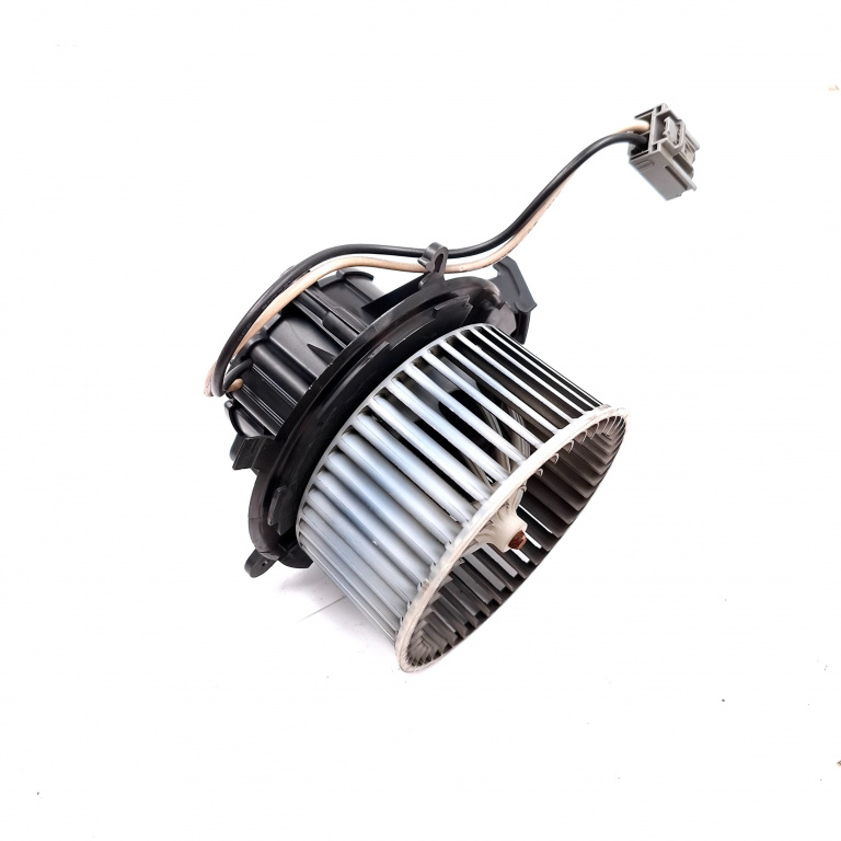 Ventilator Habitaclu / Ventilator Aeroterma Opel Astra J 2009-2015 1.7 Cdti A 17 Dtj Motorina Cu Modul Electric Volan Pe Stanga Lhd 25020139, U7253002, U7253002140C1N, U725300214Bc1N, U0392001, 25020140, U0391001, Opg10811 Behr