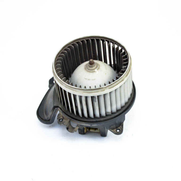 Ventilator Habitaclu / Ventilator Aeroterma Opel Corsa D 2006-2014 1.3 Cdti Z 13 Dtj Motorina Volan Pe Stanga Lhd 164230100