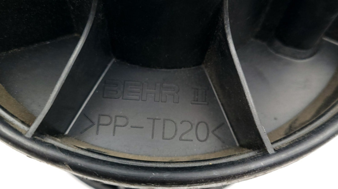 Ventilator Habitaclu / Ventilator Aeroterma Peugeot 206 1998 - Prezent 64245, BEHR64245