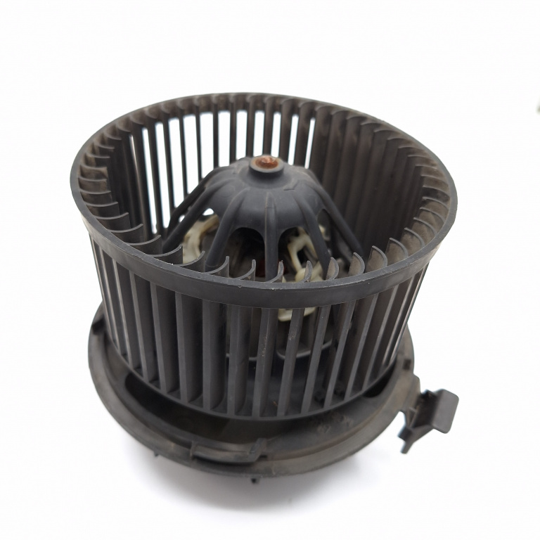 Ventilator Habitaclu / Ventilator Aeroterma Renault Megane 2 2002-2010 Fara Modul Electric M030908K, N104232K Valeo