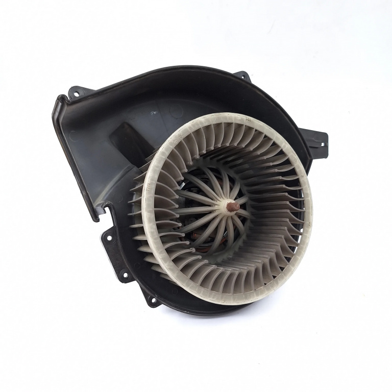 Ventilator Habitaclu / Ventilator Aeroterma Skoda Fabia 1 1999-2007 1.2 Bmd Benzina 6Q1820015C, 6Q1820015, A9677