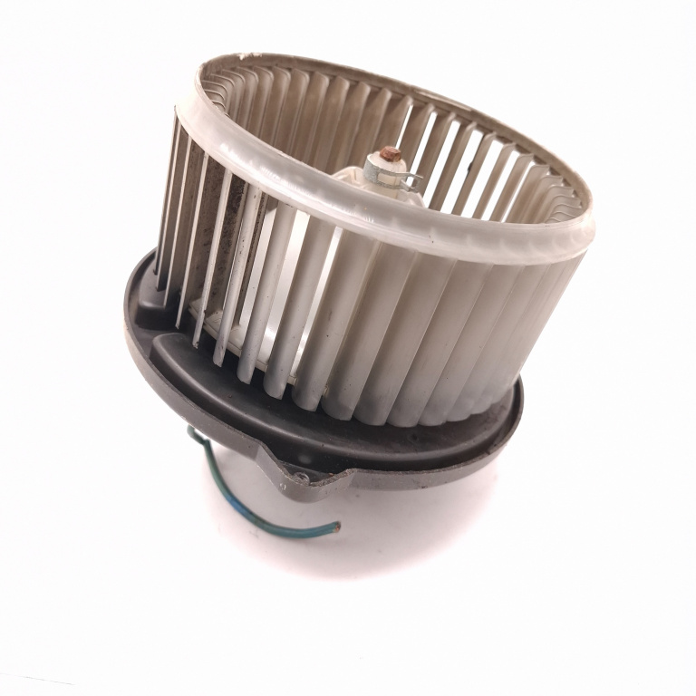 Ventilator Habitaclu / Ventilator Aeroterma Toyota Avensis (T25) 2003-2008 1.8 1Zz-Fe Benzina Cu Modul Electric Volan Pe Stanga Lhd 0130101601, 0160700610, 0130-101-601, 016070-0610 Bosch