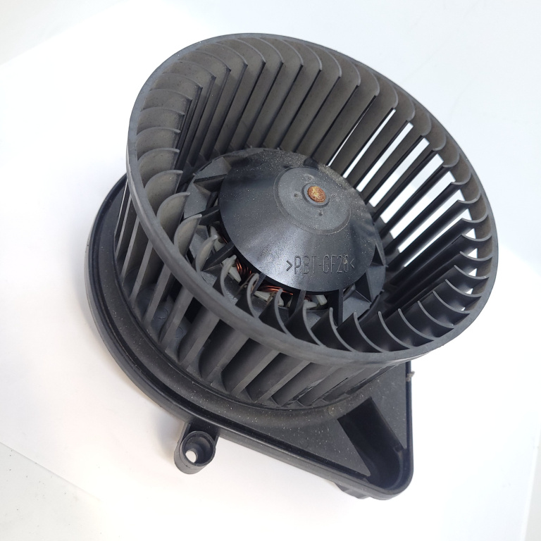Ventilator Habitaclu / Ventilator Aeroterma Volan Pe Stanga LHD,Fara Modul Electric Audi A4 B7 (8E) 2004 - 2008 Benzina 8E1820021E, 8E1.820.021E, K01000CCW, K01.000 CCW, H04S0003, H 04 S 0003, 13267910, 9020016
