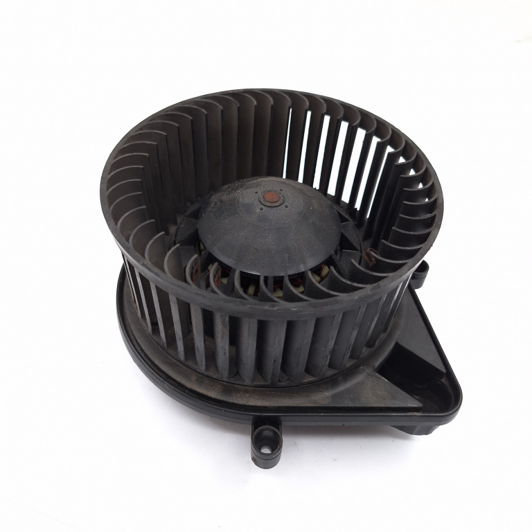 Ventilator Habitaclu / Ventilator Aeroterma Volan Pe Stanga LHD,Cu Modul Electric Audi A4 B6 (8E) 2000 - 2004 Motorina 8E1820021B, 8E1.820.021B, 01305508100, 663000U, 0108512