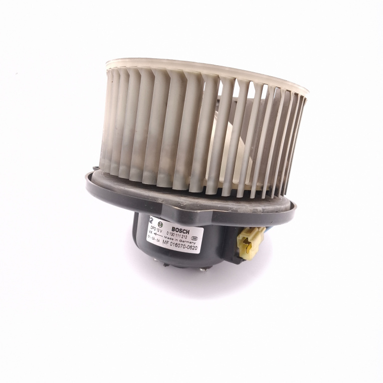 Ventilator Habitaclu / Ventilator Aeroterma Volvo S40 1 (Vs) 1995-2004 1.6 B 4164 S2 Benzina Fara Modul Electric Volan Pe Stanga Lhd 0130111212, 0160700620, 016070-0620 Bosch