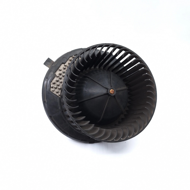 Ventilator Habitaclu / Ventilator Aeroterma Vw Golf 5 2003-2009 1.9 Tdi Bru Motorina