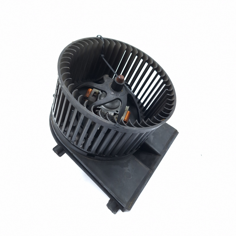 Ventilator Habitaclu / Ventilator Aeroterma Vw Golf 4 1997-2004 Volan Pe Stanga Lhd 1J1819021B, H35657880E, 657880E, H35-657880-E Sme