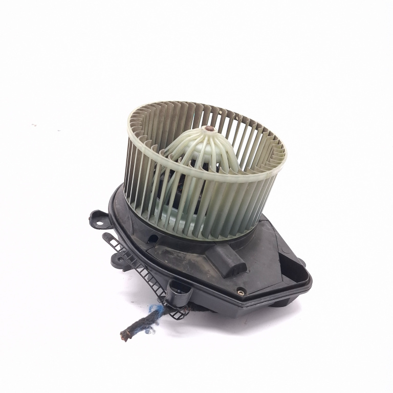 Ventilator Habitaclu / Ventilator Aeroterma Vw Passat B5, B5.5 1996-2005 Cu Modul Electric Volan Pe Stanga Lhd 740221233F, 801820021, 74.022.123.3F
