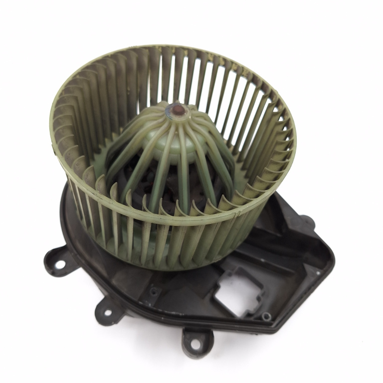 Ventilator Habitaclu / Ventilator Aeroterma Vw Passat B5, B5.5 1996-2005 1.9 Tdi Avf Motorina Cu Modul Electric Fara Modul Electric 8D1820021, 8D1 820 021, 740221233F, 74 022 123 3F