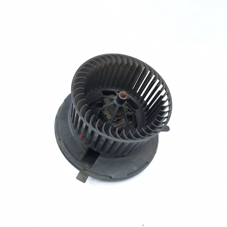 Ventilator Habitaclu / Ventilator Aeroterma Vw Passat B6 2005-2010 2.0 Fsi Bvy Benzina Volan Pe Dreapta Rhd 01K2819015, 983227A, 25105331E Valeo