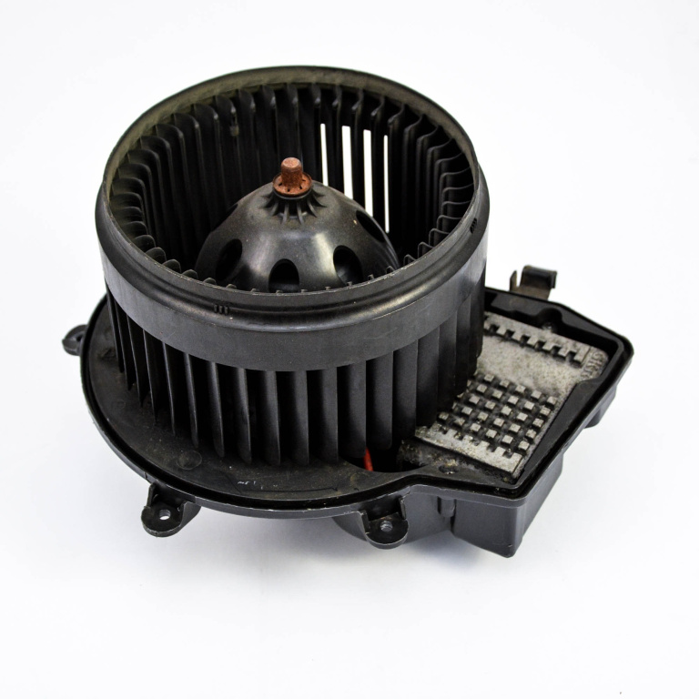 Ventilator Habitaclu / Ventilator Aeroterma Mercedes-Benz C-Class (W203) 2000-2007 C 270 Cdi (203.216) Om 612.962 Motorina Cu Modul Electric Volan Pe Stanga Lhd A2038202514, A2038218651, A2038214058, A2308210251, A2308216351