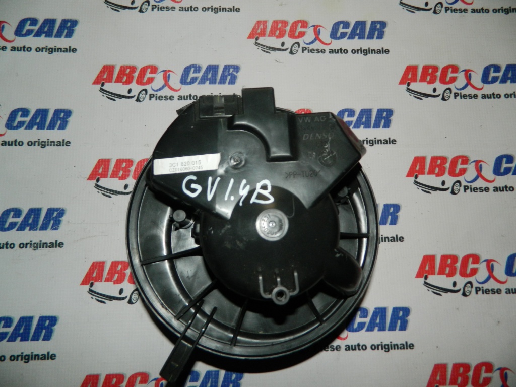 Ventilator habitaclu VW Golf 5 1.4 benzina cod: 3C1820015