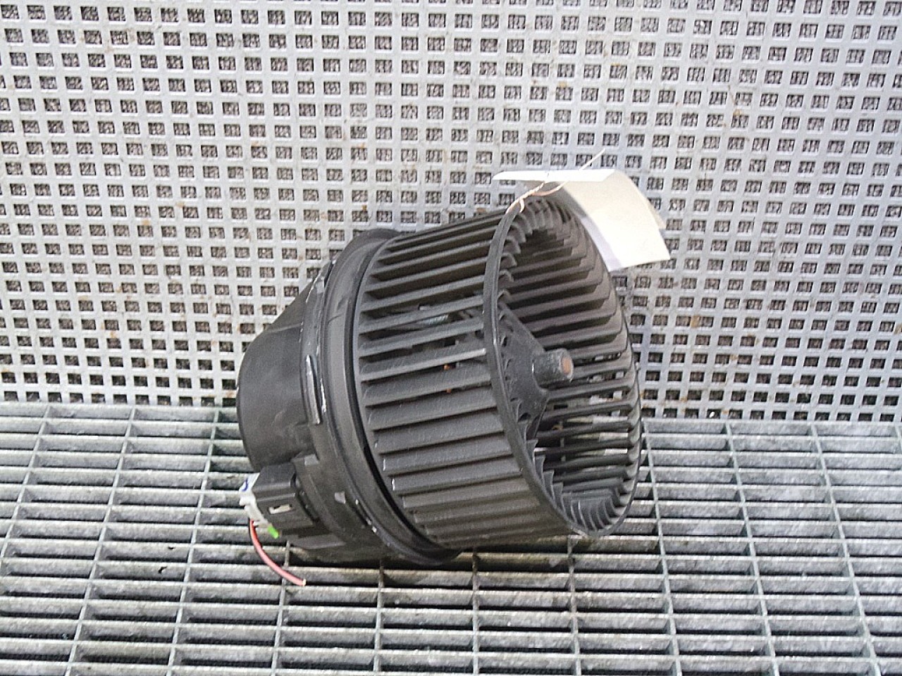 VENTILATOR INCALZIRE FORD FOCUS - - (2004 2008)