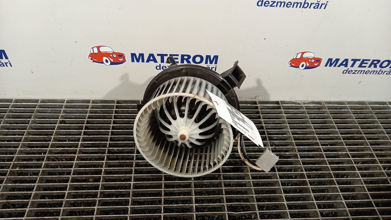 VENTILATOR INCALZIRE OPEL ASTRA J ASTRA J - - (2012 2015)