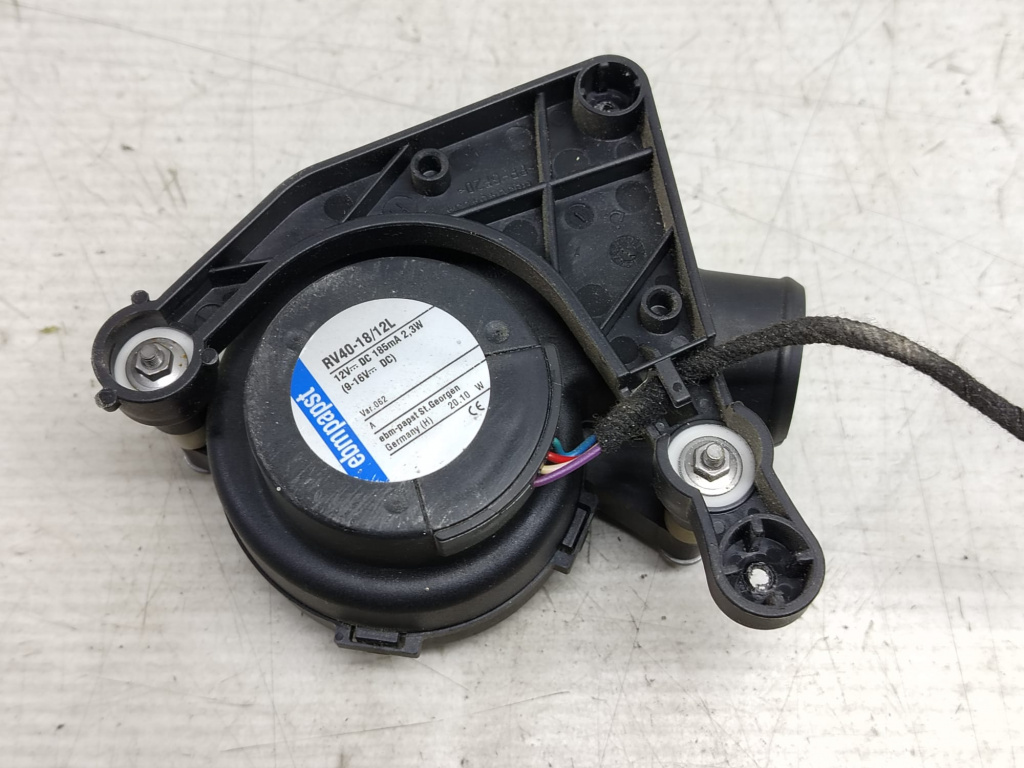 Ventilator racire ecu A2048300708 Mercedes-Benz C-Class W204/S204 [2007 - 2012] 2.2 cdi 651.911