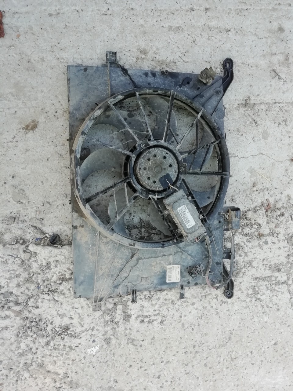 Ventilator racire motor cod 0130303909. 30680547. Volvo S80 2.4 benzina 2001. Și rezistenta