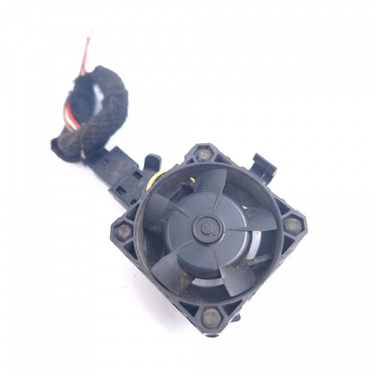 Ventilator Radiator Bmw 3 (E90, E91, E93, E92) 2005-2013 Aeroterma 6905977, 1355600, 13556001, F40Hq012Gkb, F40Hq012Gk-B, 837706405, 13556201, Dc12V010A, 741000 Tyco, Micronel Ltd Switzerland
