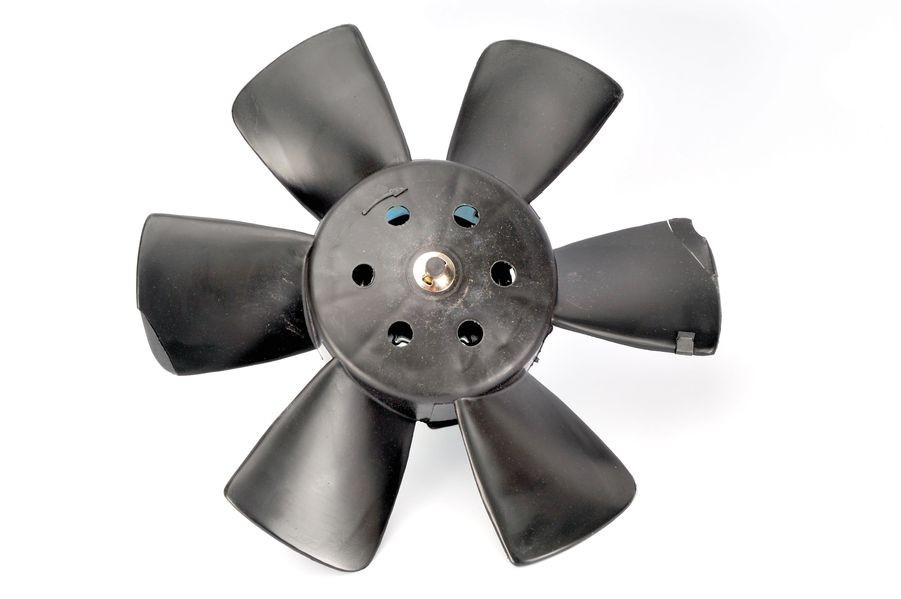 Ventilator, radiator VW PASSAT (3A2, 35I) (1988 - 1997) TOPRAN 102 547 piesa NOUA