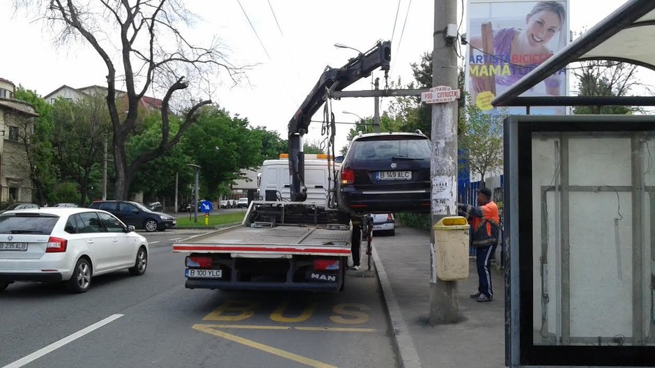 Verde la ridicat masini parcate neregulamentar in Sectorul 3: cat platesti sa iti iei inapoi masina?