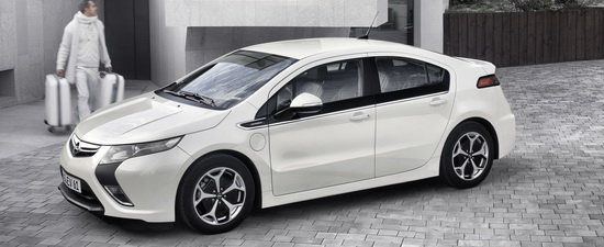 Versiunea de serie a modelului Opel Ampera va avea premiera mondiala la Geneva Versiunea de serie a modelului Opel Ampera va avea premiera mondiala la Geneva