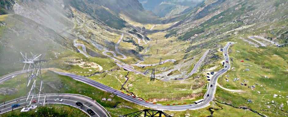 Veste buna pentru soferii care tranziteaza tara. Transfagarasanul s-ar putea deschide mai repede