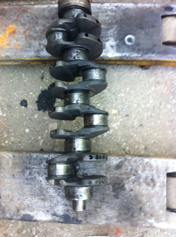Vibrochen Ford Focus [1998 - 2004] wagon 5-usi 1.8 Tddi MT (90 hp) (DNW)