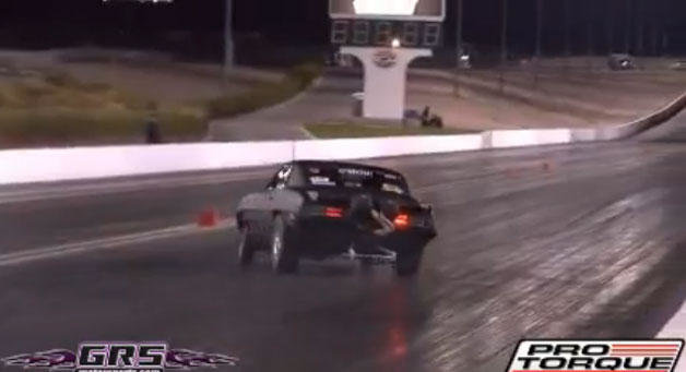 Video accident cu muscle-car: Dragsterul care refuza sa se opreasca!