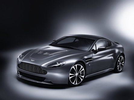 Video: Aston Martin V12 Vantage la Top Gear Video: Aston Martin V12 Vantage la Top Gear