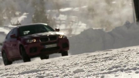 Video: BMW X5 & X6 M - In actiune, pe zapada! Video: BMW X5 & X6 M - In actiune, pe zapada!