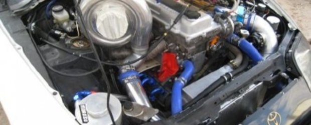 Video: Cat de mare poate fi o turbina pe o Toyota Supra??