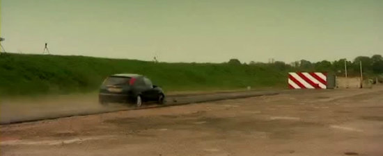 VIDEO: Crash Test la aproximativ 200 kilometri pe ora!