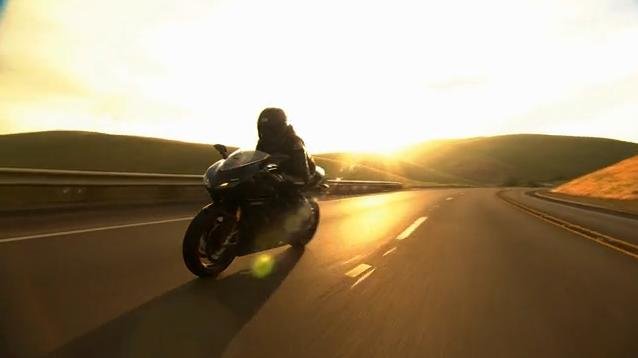 Video: cum ar trebui sa arate un spot de promovare a unei motociclete Video: cum ar trebui sa arate un spot de promovare a unei motociclete