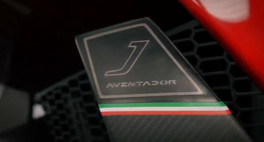 VIDEO: Cum s-a fabricat conceptul Lamborghini Aventador J
