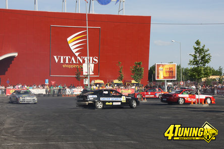 Video: Drift si show la All Star Drift 2010!